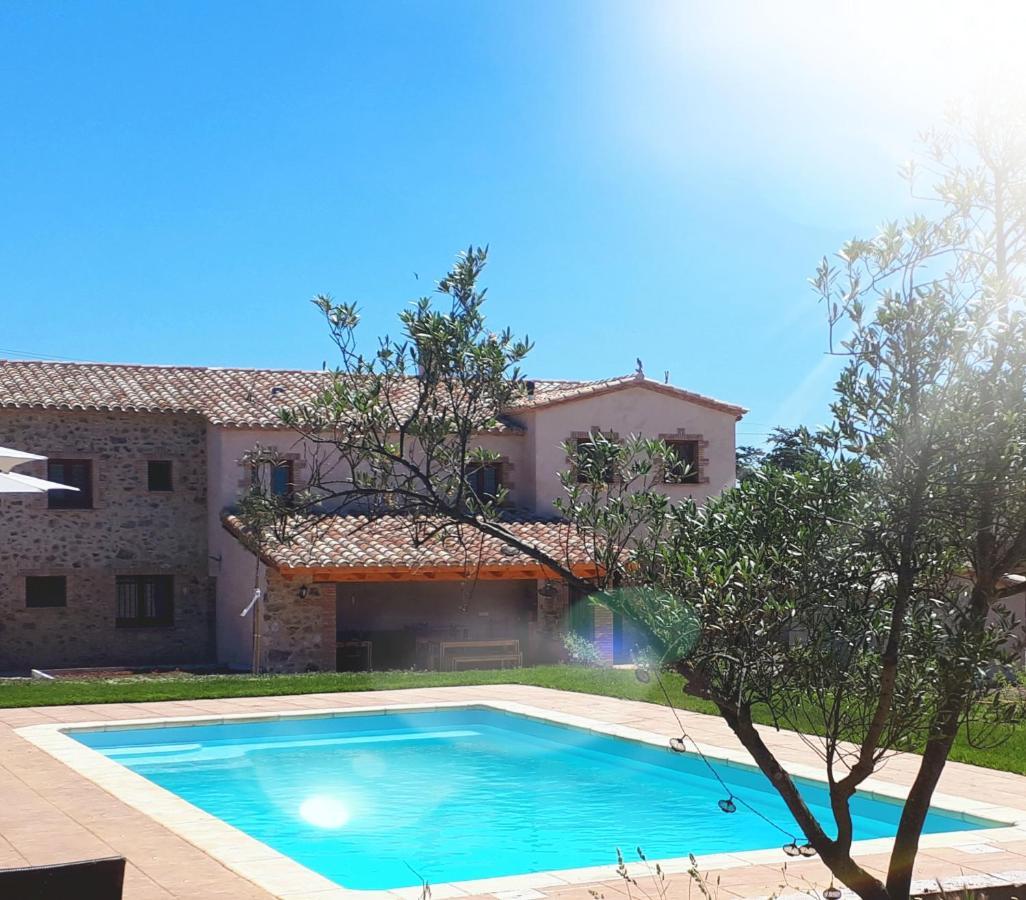 La Masia De Montpedros Peralada Bagian luar foto